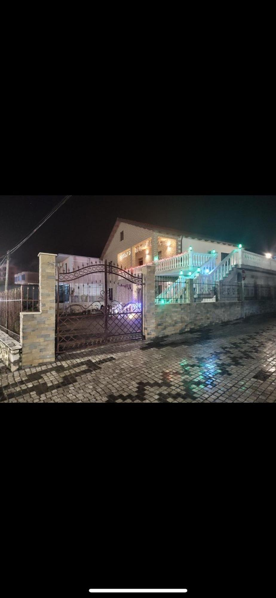 Hotel Casa Vacanze Shiroke Bagian luar foto